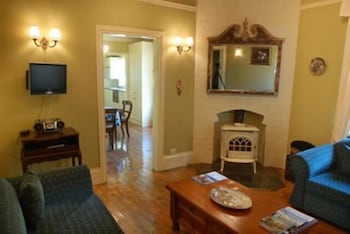 Leura Lady - South Australia Travel 1