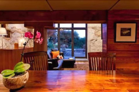 At VDL Stanley - South Australia Travel 0