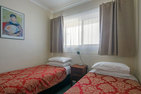 Esplanade Apartments At West Beach - South Australia Travel 5
