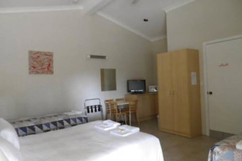 Ocean Shores Motel - South Australia Travel 5