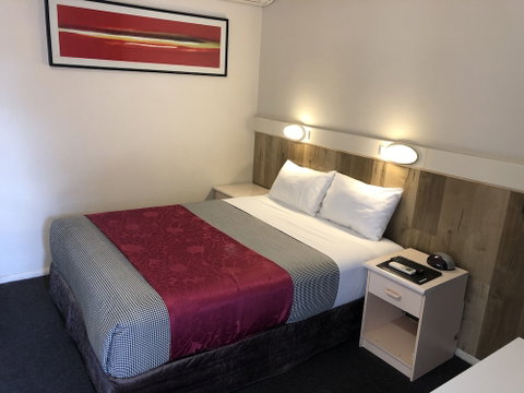 Wattle Tree Motel - South Australia Travel 5