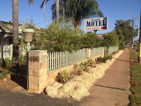 Oasis Motel Peak Hill - South Australia Travel 4
