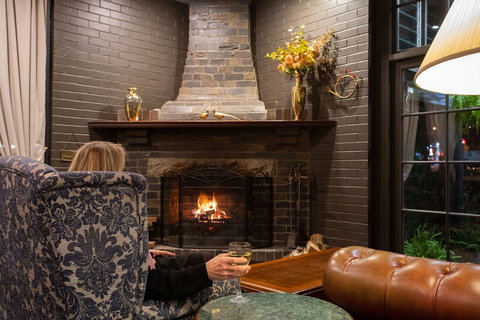 New England Motor Lodge - South Australia Travel 3