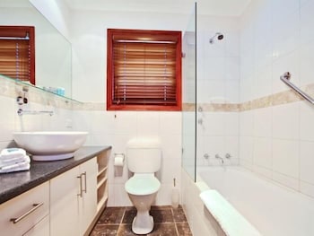 Wine And Roses B&B - South Australia Travel 5