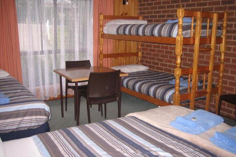 Orbost Country Road Motor Inn - South Australia Travel 7