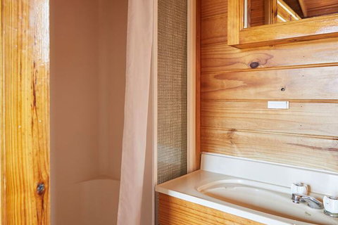 Crescent Head Holiday Park - South Australia Travel 5