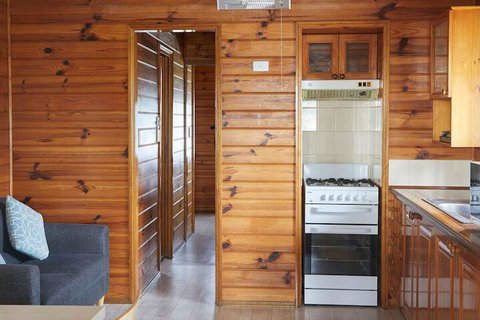 Crescent Head Holiday Park - South Australia Travel 3