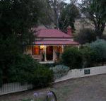 Sinnamons Cottage - South Australia Travel
