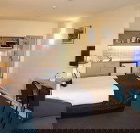 Shoreline Hotel - South Australia Travel