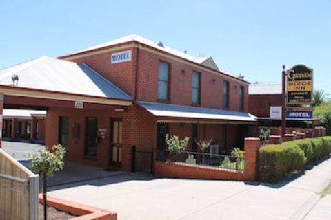 Bendigo Goldfields Motor Inn - South Australia Travel 0