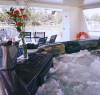 Mildura Houseboats - South Australia Travel