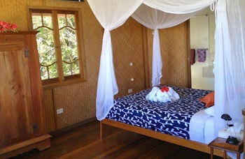 1770 Beach Shacks - South Australia Travel 3