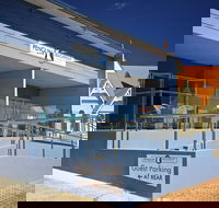 Penguin Beachfront Apartments