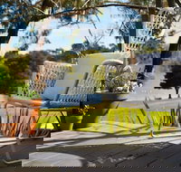 Lake Como Villa - South Australia Travel