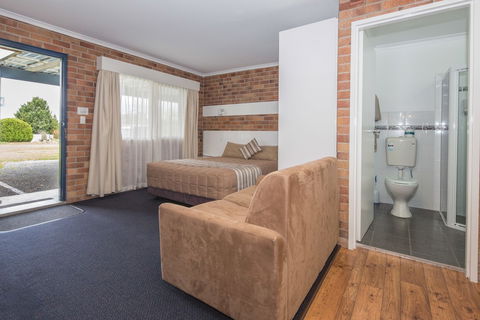 Tally Ho Motor Inn - South Australia Travel 3