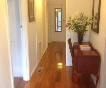 Eltham Retreat - South Australia Travel 1