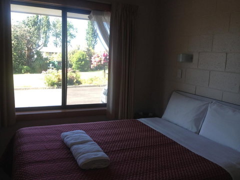 Willaway Motel Apartments - South Australia Travel 4