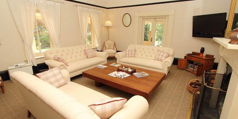 Fitzroy Inn Historic Retreat - South Australia Travel 1