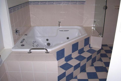 MacDonnell House Naracoorte - South Australia Travel 5