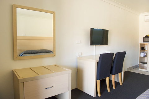 Cherry Blossom Motel - South Australia Travel 2