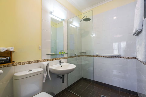 Ashdowns Of Dover B&B - South Australia Travel 4