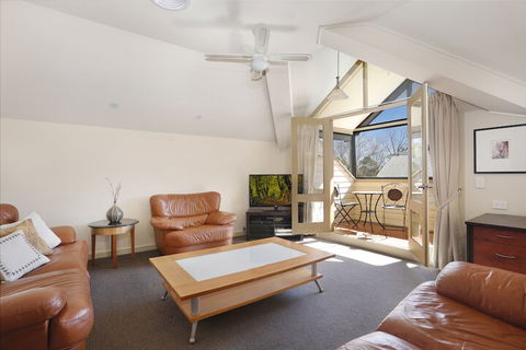 Briars Country Lodge - South Australia Travel 6