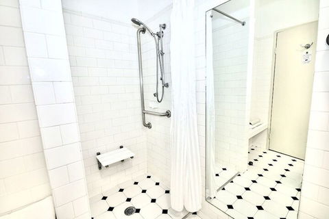 Briars Country Lodge - South Australia Travel 5