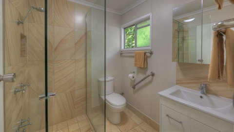 Atherton Hinterland Motel - South Australia Travel 4