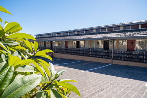 Jetty Motel The Entrance - South Australia Travel 1