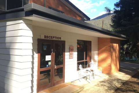 Warburton Motel - South Australia Travel 2