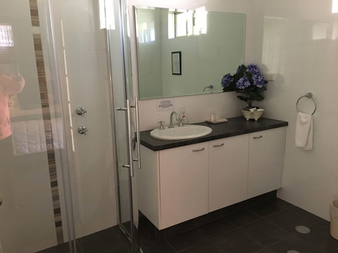 Armadale Cottage Bed & Breakfast - South Australia Travel 4