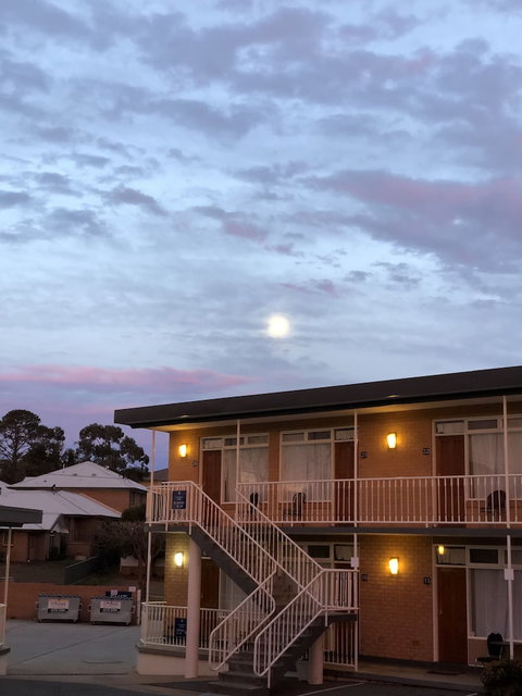 Queanbeyan Motel - South Australia Travel 0