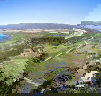 Seymour Waves - South Australia Travel