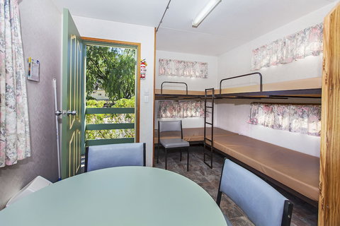 Naracoorte Holiday Park - South Australia Travel 1