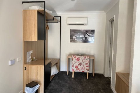 Town Square Motel - South Australia Travel 1