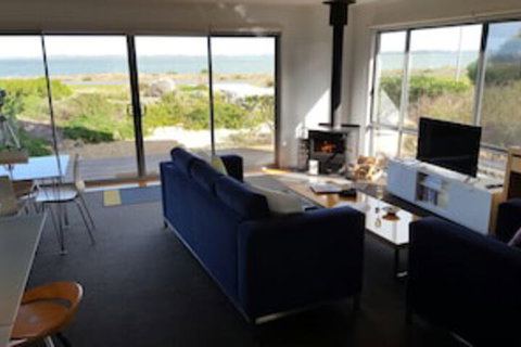 Coorong Waterfront Retreat - South Australia Travel 0