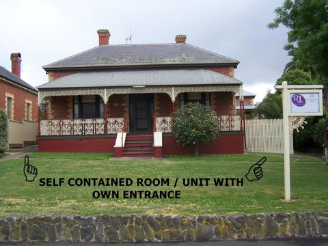 RJs Bed & Breakfast - South Australia Travel 4