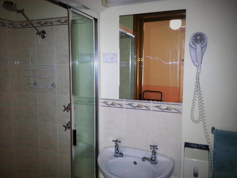 Sonbern Lodge Motel - South Australia Travel 1