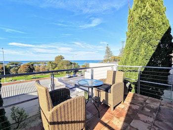 Phoenix Apartments - South Australia Travel 1