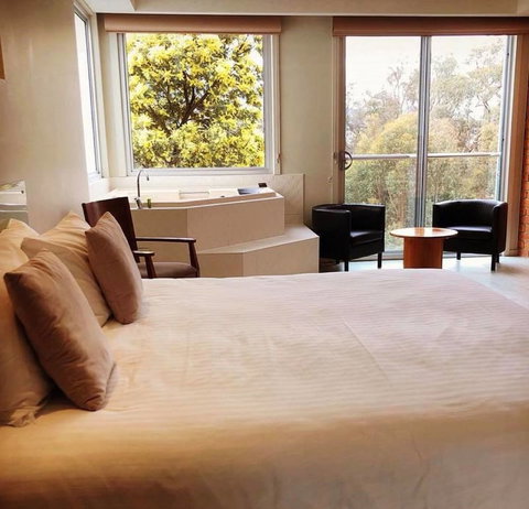 Macedon Ranges Hotel & Spa - South Australia Travel 6