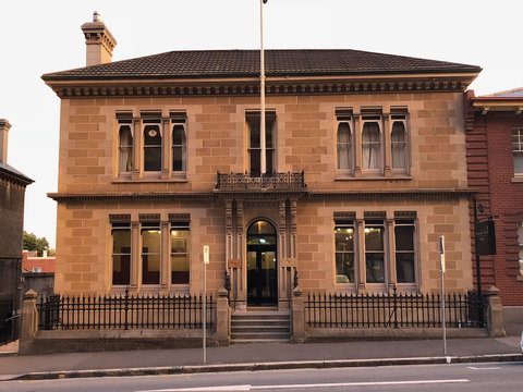 Macquarie Manor - South Australia Travel 0