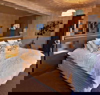 Lorne Hotel - South Australia Travel