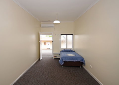 Ned Kelly's Motel - South Australia Travel 2