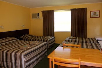 Isis Motel Scone - South Australia Travel 3
