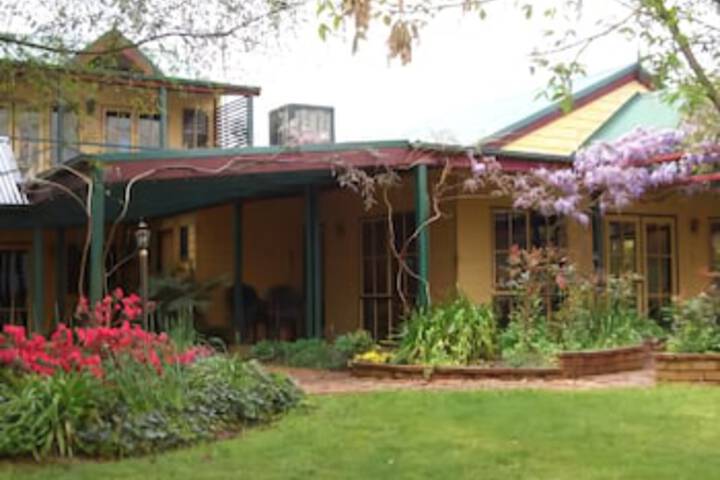 Howqua VIC South Australia Travel