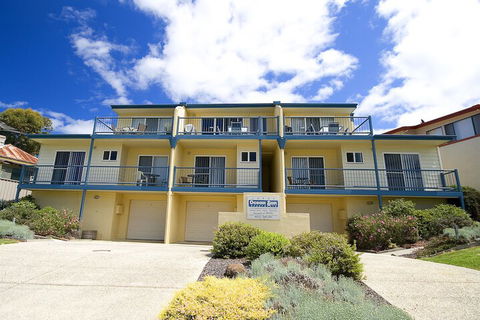 Lorne Ocean Sun Apartments - South Australia Travel 4