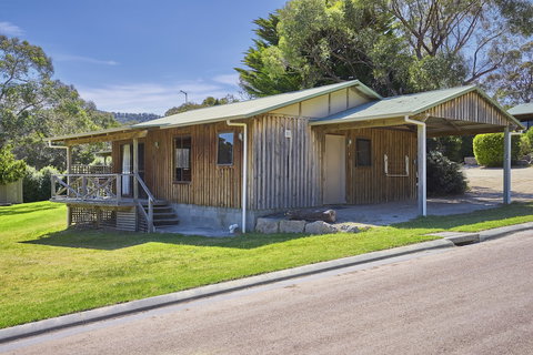 Iluka Holiday Centre - South Australia Travel 1