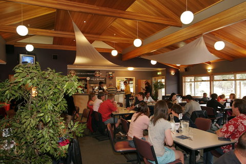 Iluka Holiday Centre - South Australia Travel 3