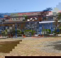 Hotel Boston - South Australia Travel