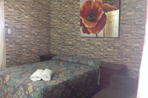 Ayr Max Motel - South Australia Travel 6